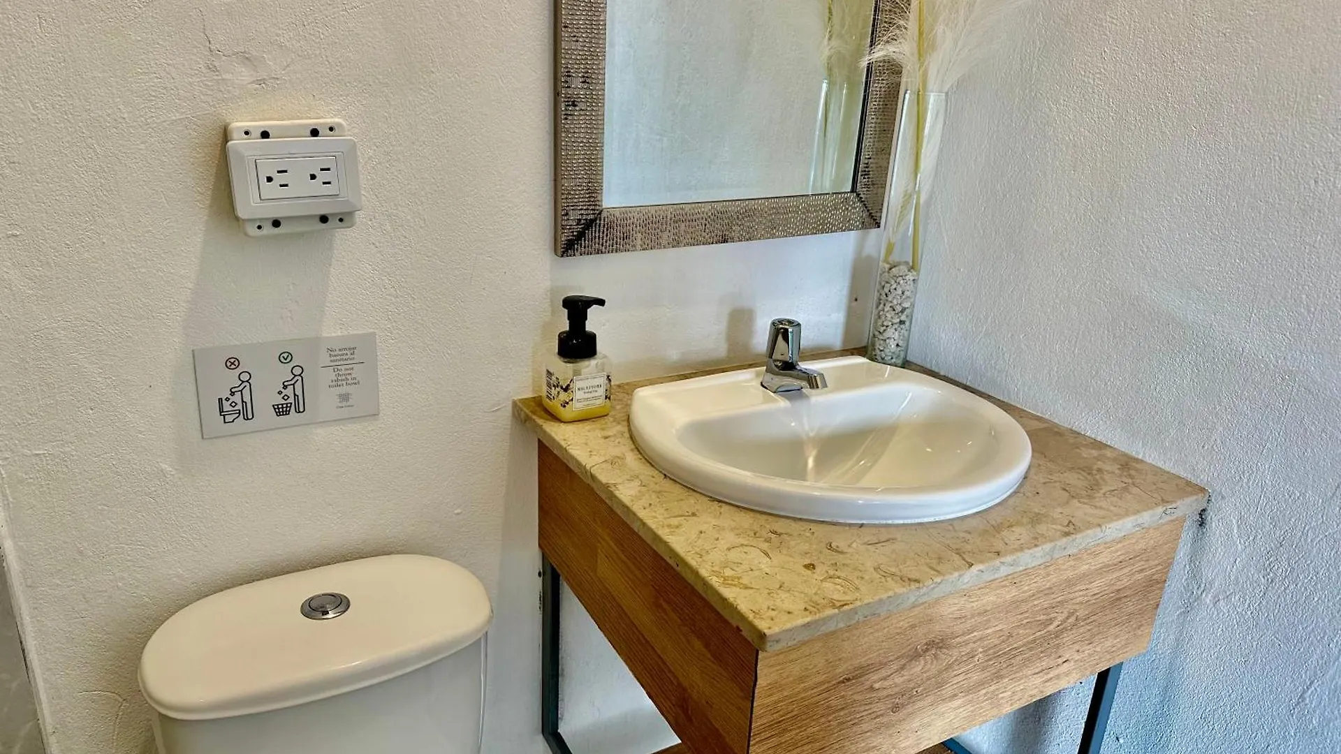 Hotel Casa Lucca Medellin Colombia